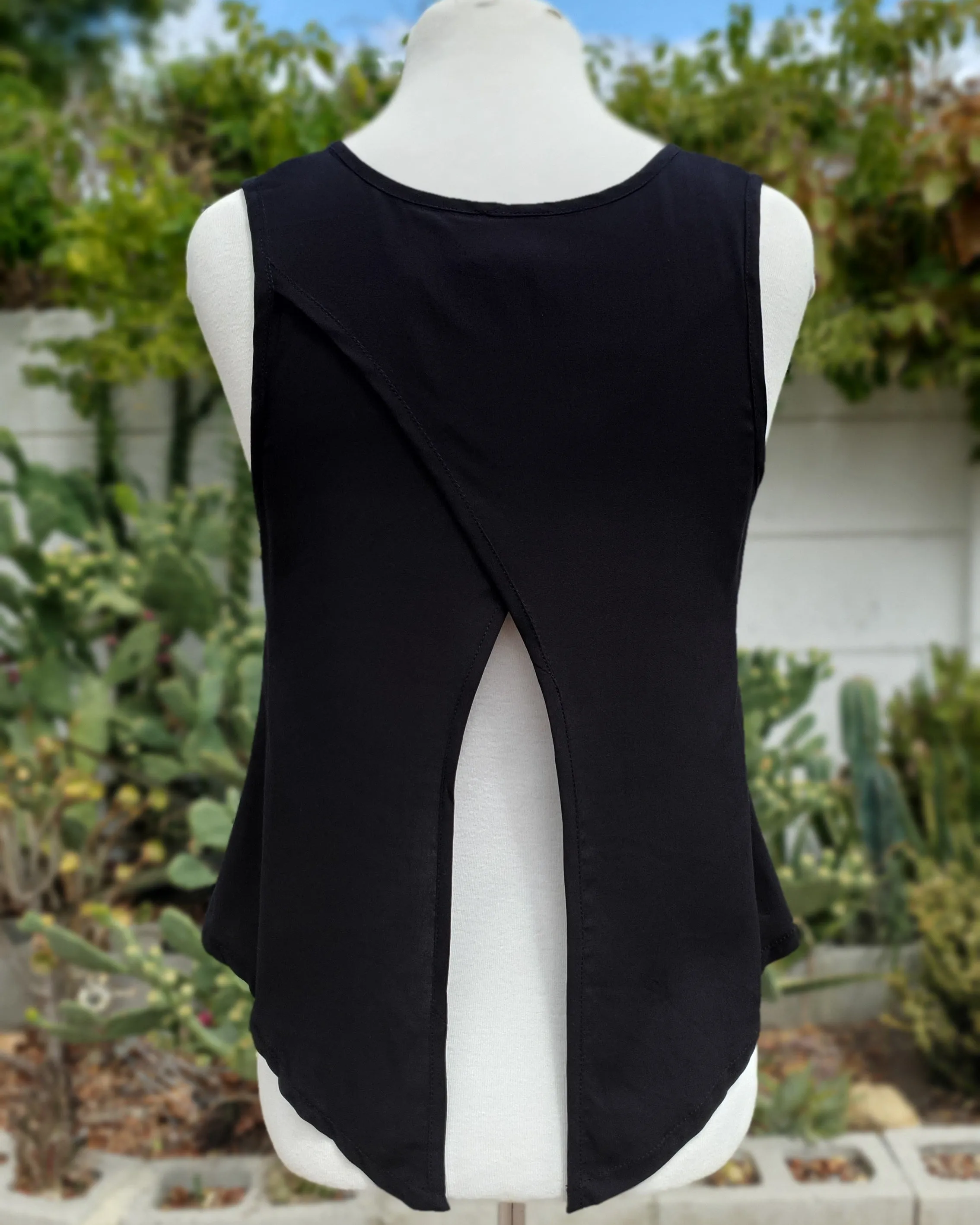 Boheme-a-leen Crossover Top - Black