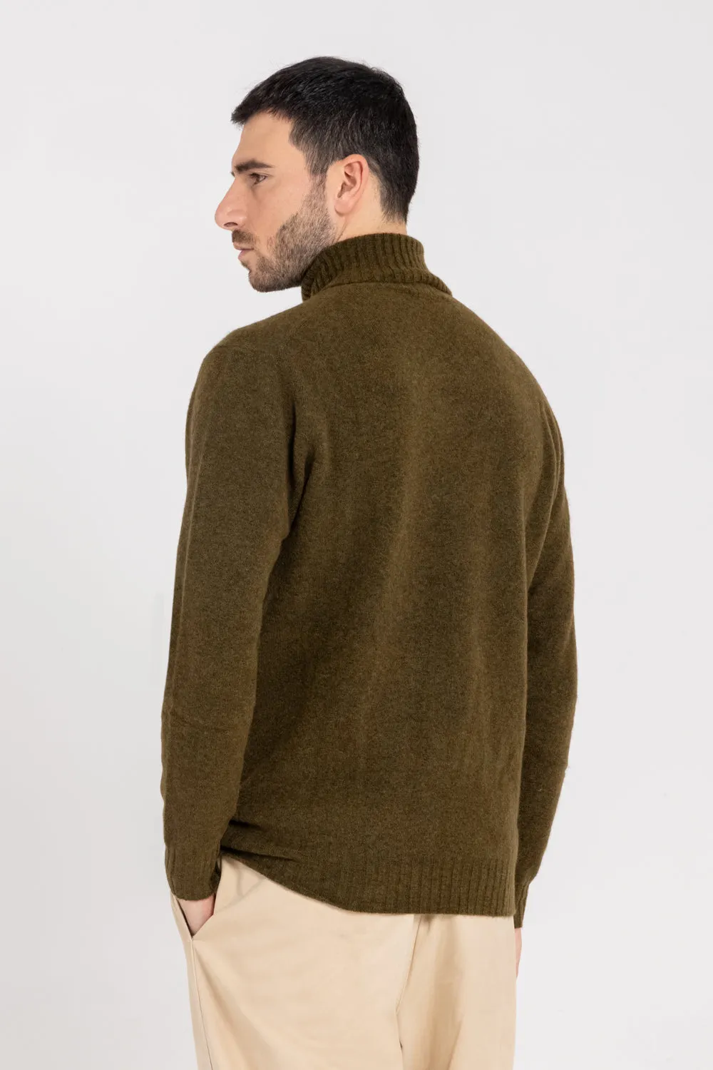 SOFT TOUCH TURTLENECK SWEATER