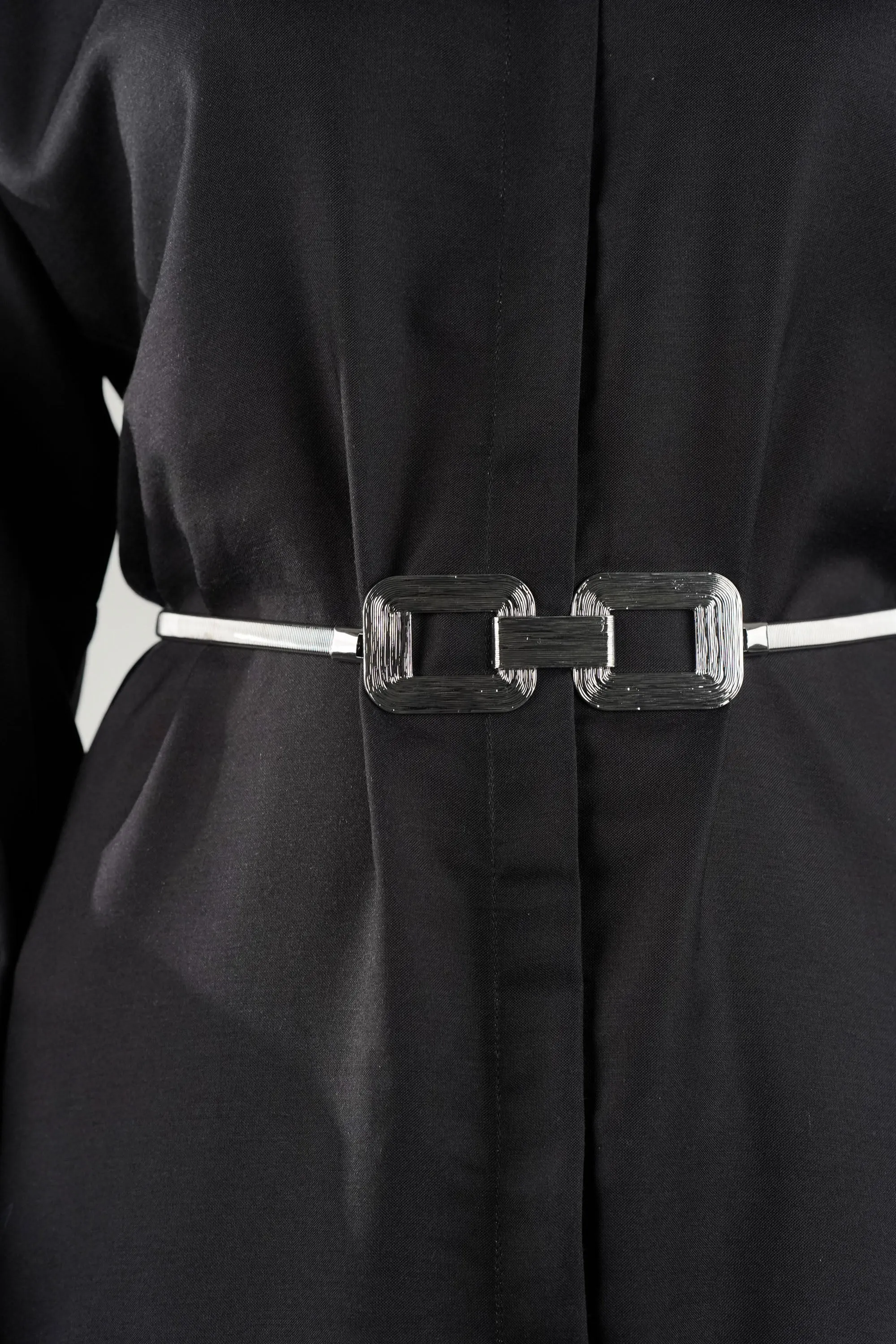 Structured Buckle Silver Stretch Belt